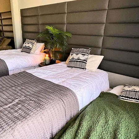 Sunset Surf Twin Private Lockable With A Private Bathroom For Your Own Use And Shared Kitchen And Living Penzion *