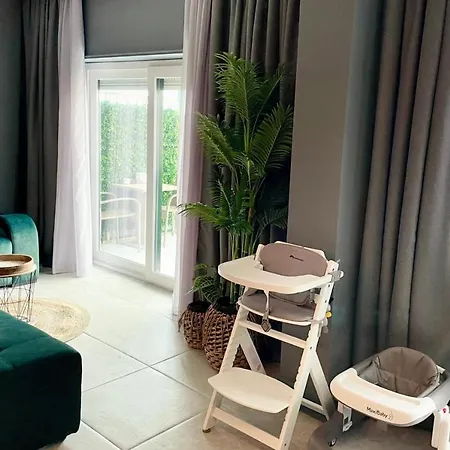Sunset Surf Twin Private Lockable With A Private Bathroom For Your Own Use And Shared Kitchen And Living Penzion *